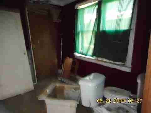 15839 Robson (14)_m.jpg